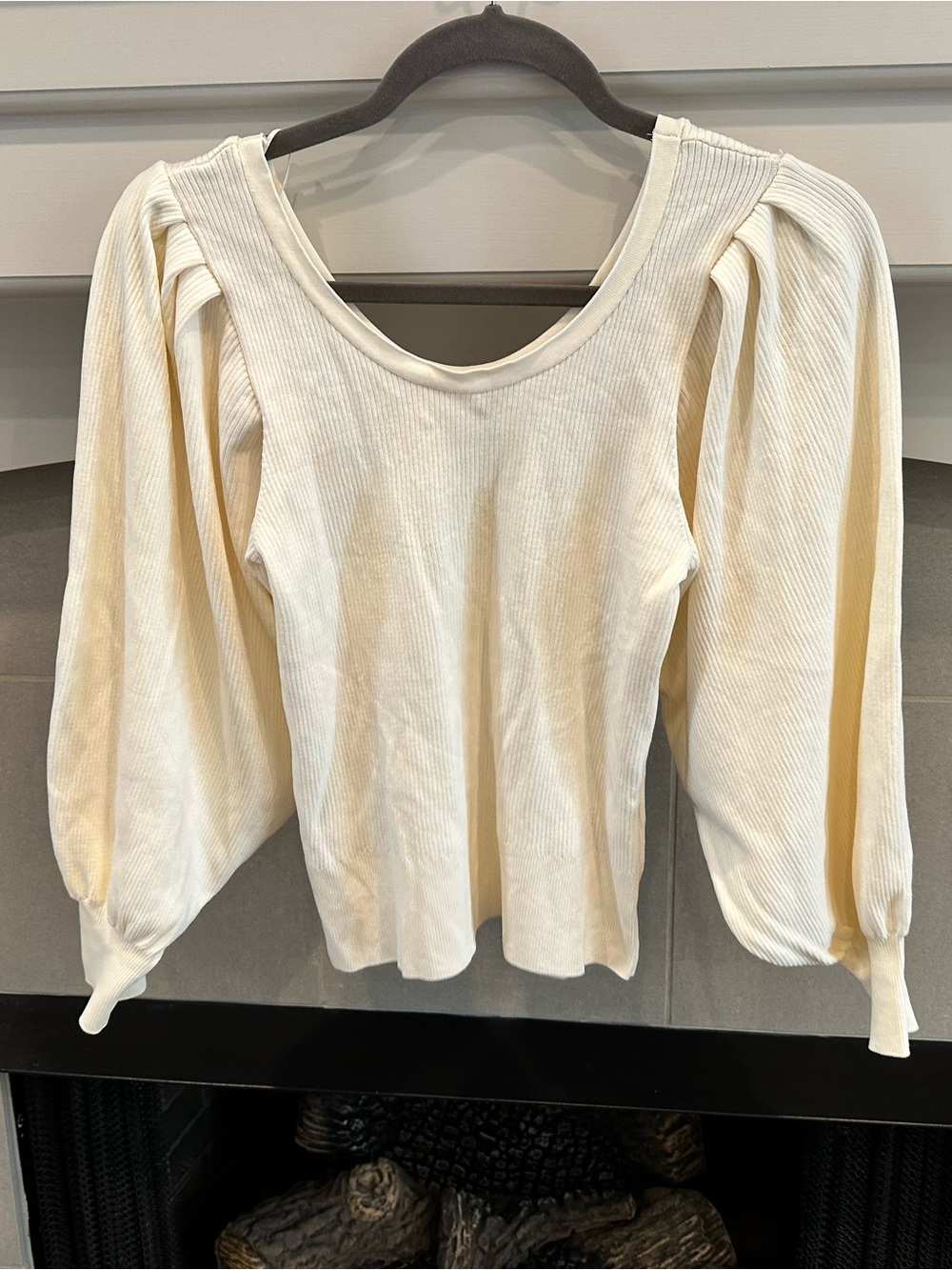 Mango Cream Ribbed Puff-Sleeve Top
